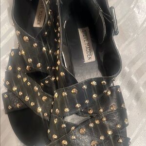 Steve Madden Black Studded Sandals with Edgy Design